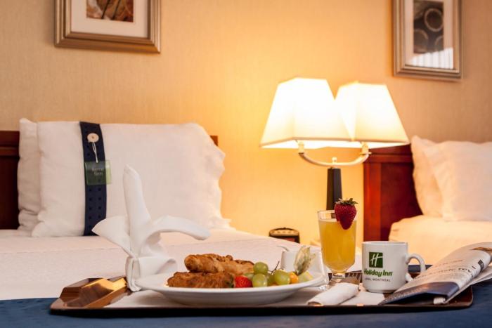holiday inn laval montreal