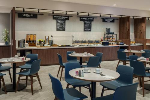 holiday inn laval montreal