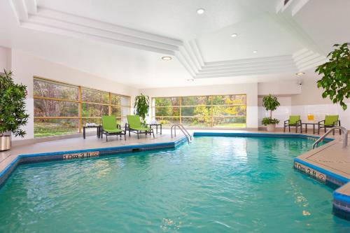 holiday inn laval montreal