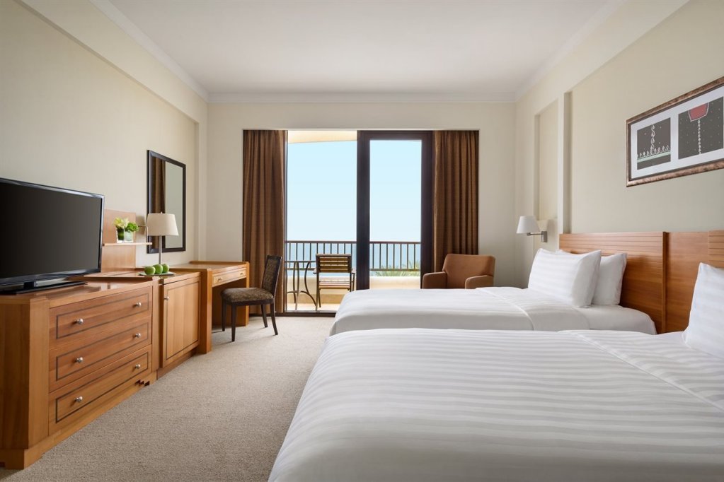 doubletree by hilton muscat al waha
