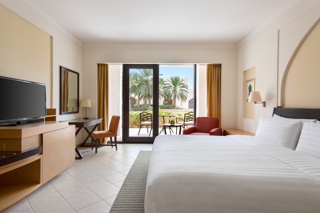 doubletree by hilton muscat al waha