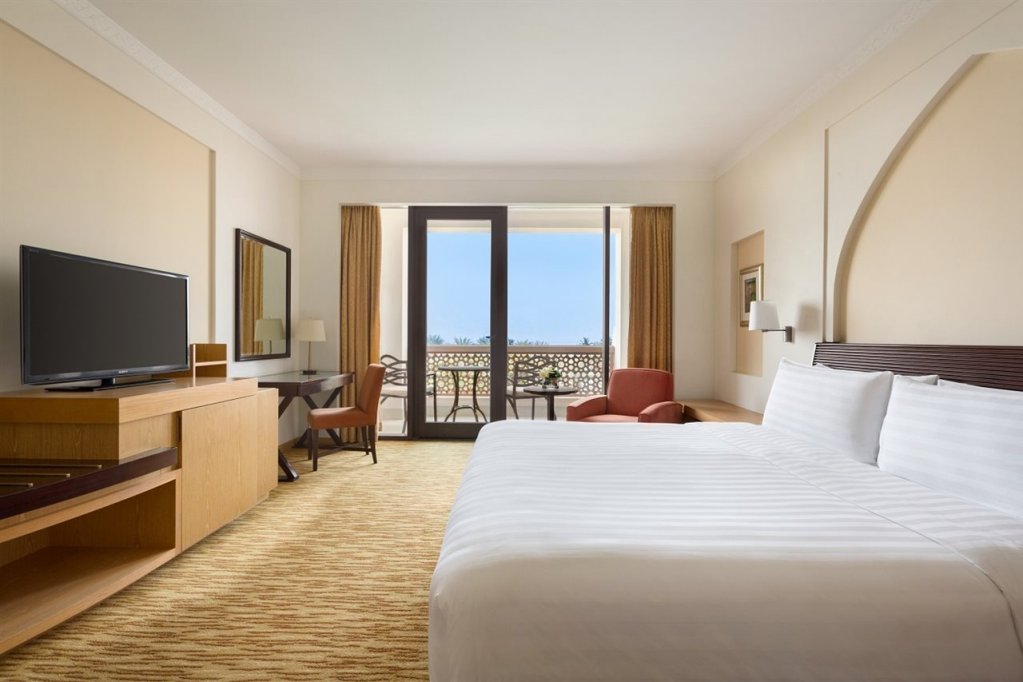 doubletree by hilton muscat al waha