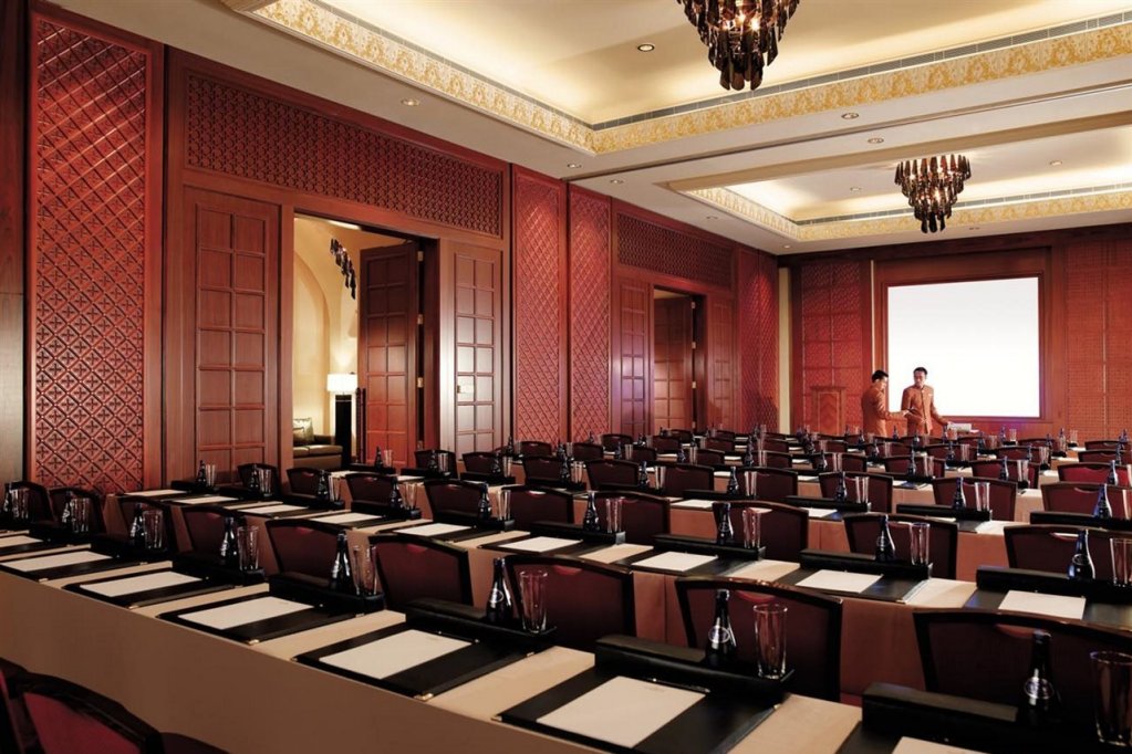 doubletree by hilton muscat al waha
