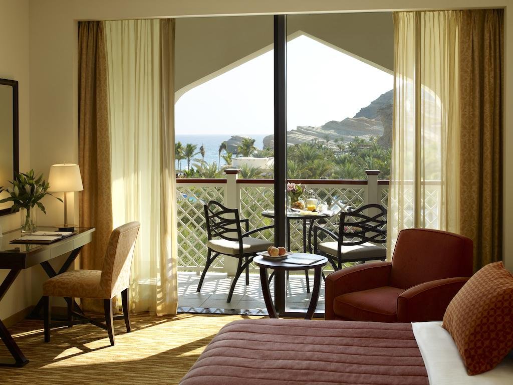 doubletree by hilton muscat al waha