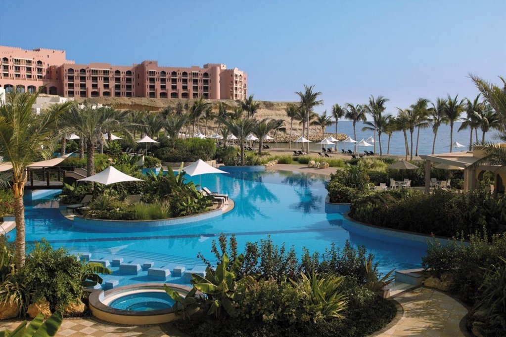 doubletree by hilton muscat al waha