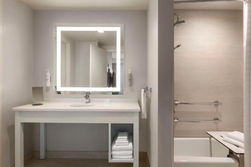 embassy suites by hilton panama city beach resort