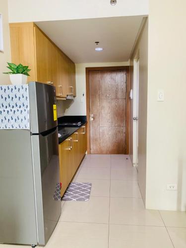 staycation in shell residences by aiza