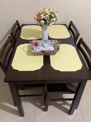 staycation in shell residences by aiza