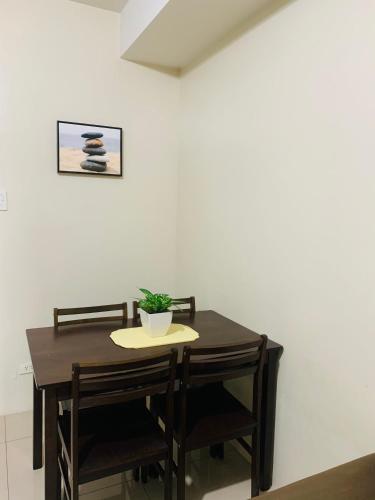 staycation in shell residences by aiza