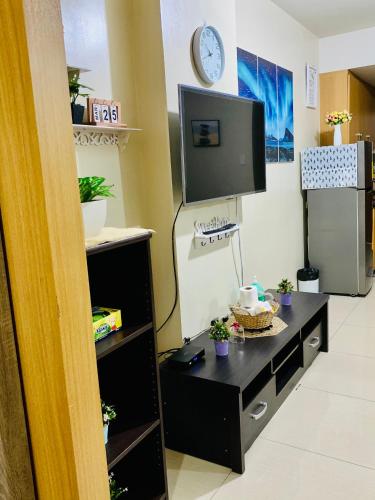 staycation in shell residences by aiza