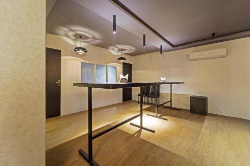 super townhouse fantasea hotels near omr