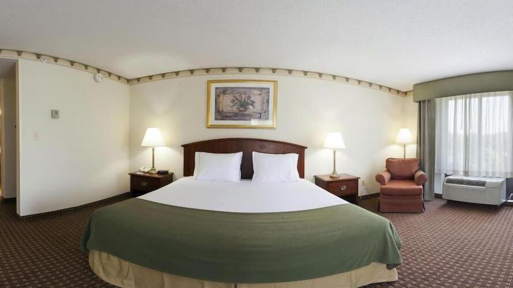 holiday inn express north east by ihg