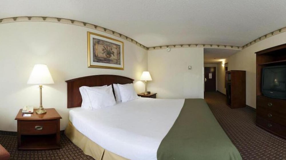 holiday inn express north east by ihg