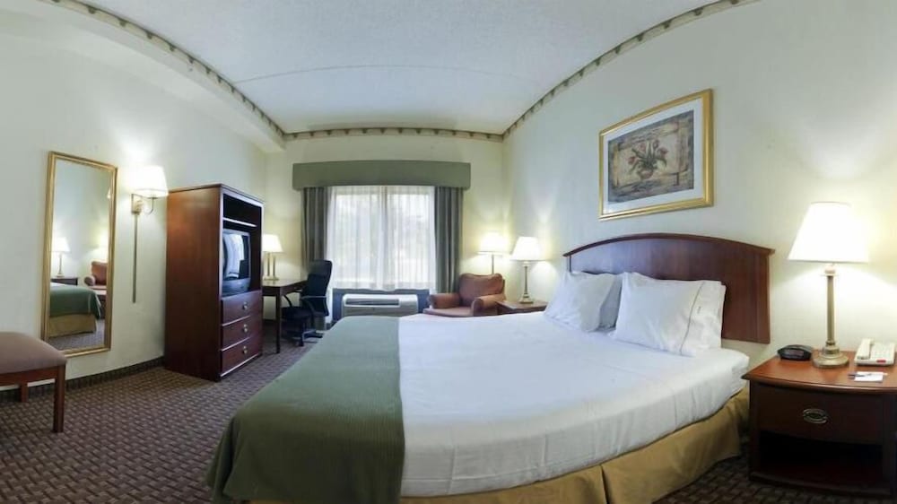 holiday inn express north east by ihg