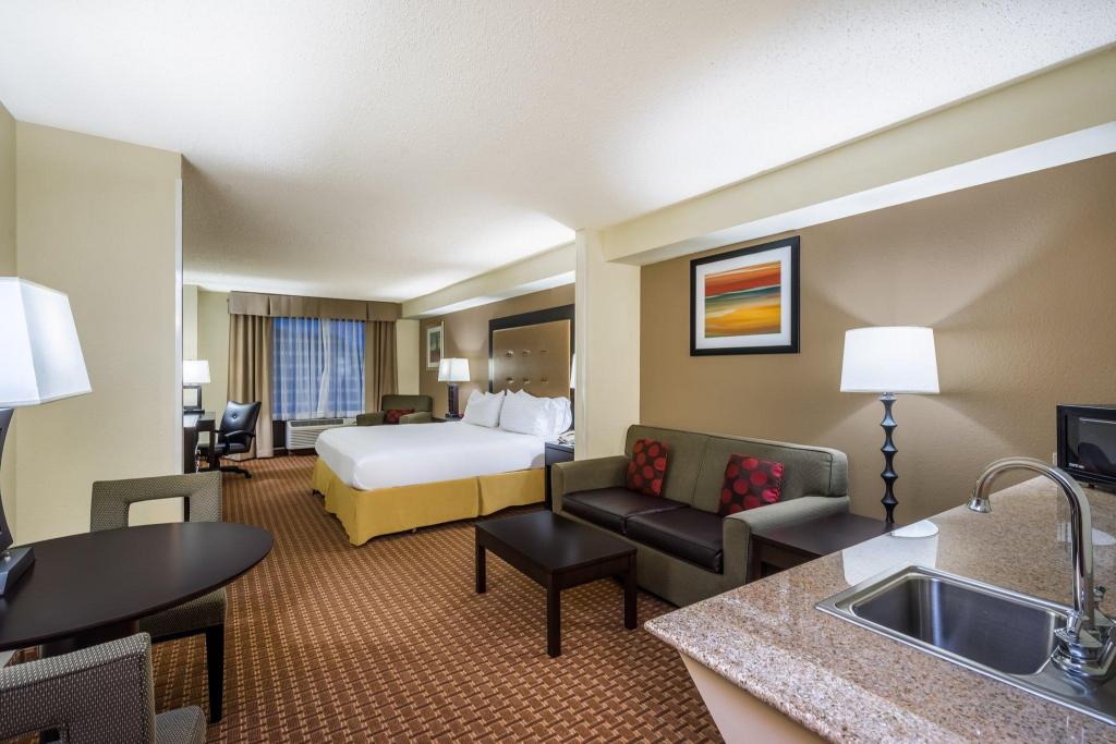 holiday inn express north east by ihg