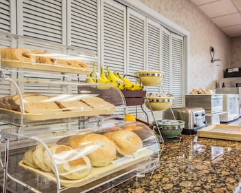 americas best value inn pilot mountain