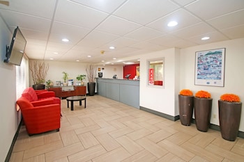 Americas Best Value Inn Pilot Mountain,Pilot Mountain>>Mount Airy,2 star