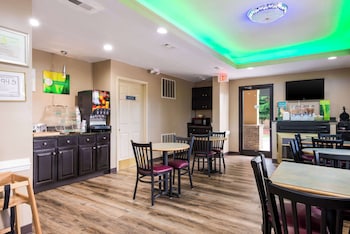 Quality Inn & Suites Rockingham,Hoffman>>Fayetteville,3 star