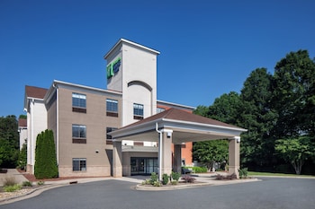 holiday inn express and suites albermarle by ihg