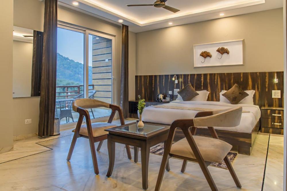 the lalitas majestic pines