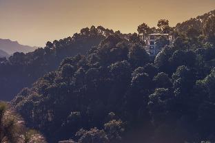 the lalitas majestic pines