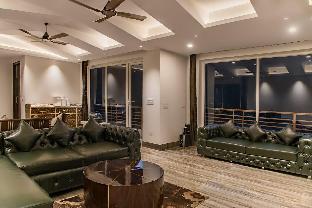 the lalitas majestic pines