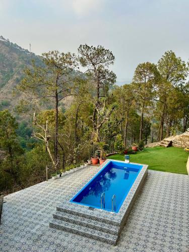 the lalitas majestic pines