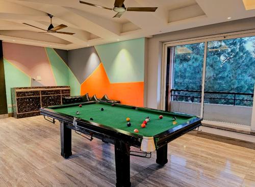 the lalitas majestic pines