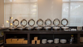 manuni inn riverside hotel