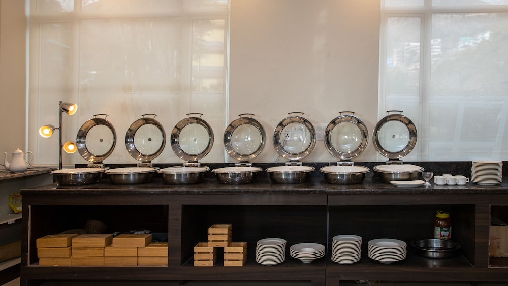manuni inn riverside hotel