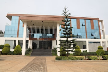 vrr hotels and convention centre