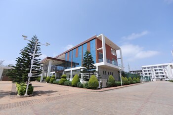 vrr hotels and convention centre