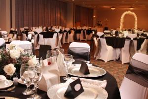 cartier place suite hotel