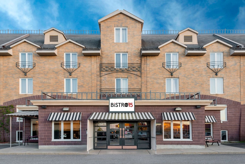 ramada plaza by wyndham gatineau manoir du casino