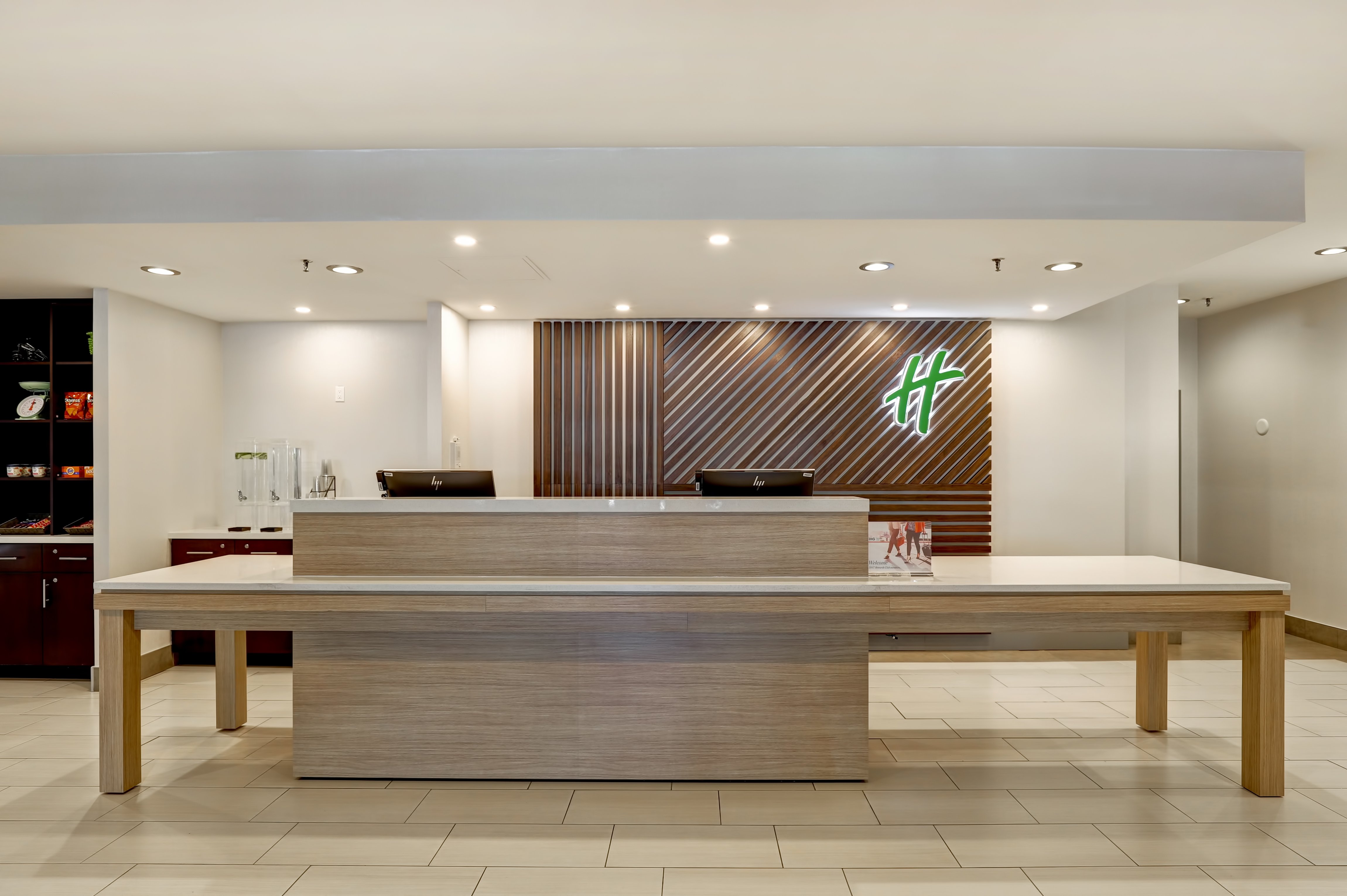 holiday inn ottawa dwtn parliament hill by ihg