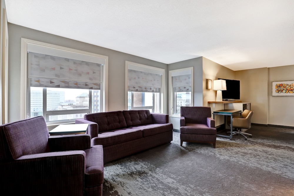 holiday inn ottawa dwtn parliament hill by ihg