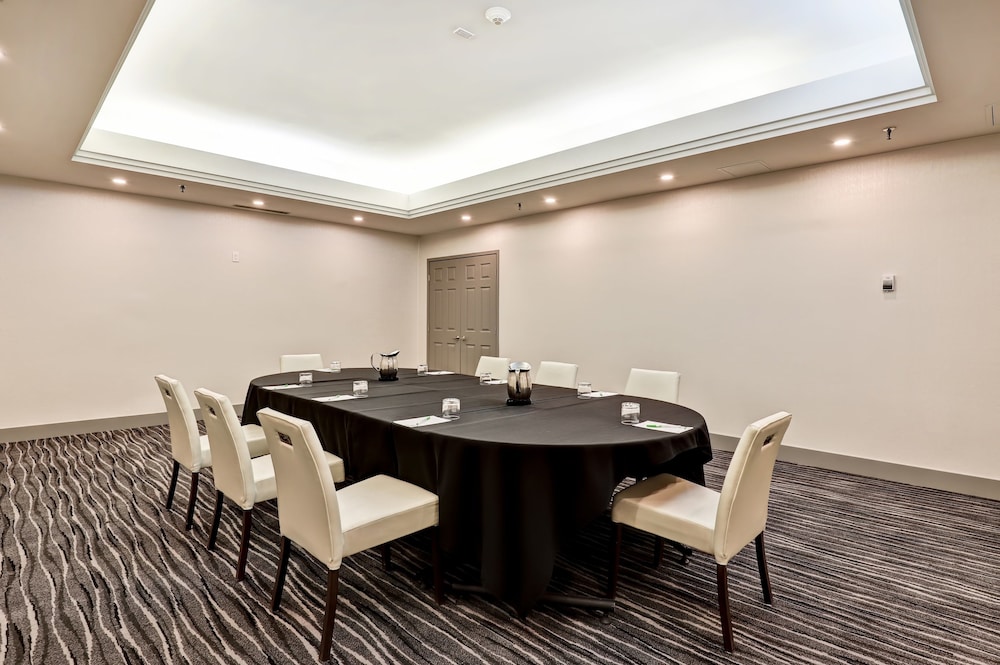 holiday inn ottawa dwtn parliament hill by ihg