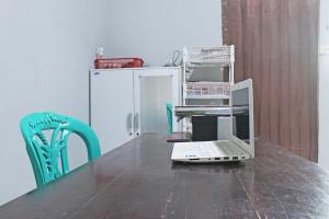 amor homestay near eltari international airport mitra reddoorz