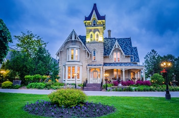 Elm Hurst Inn & Spa,London>>Ingersoll,4 star