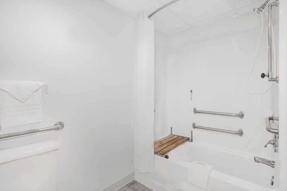 super 8 by wyndham chillicothe