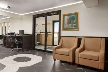 Super 8 By Wyndham Chillicothe,Missouri>>Chillicothe,2 star