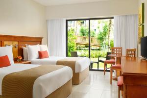 The Reef Coco Beach Resort & Spa- Optional All Inclusive,Near Canibal Royal Beach Club,4 star