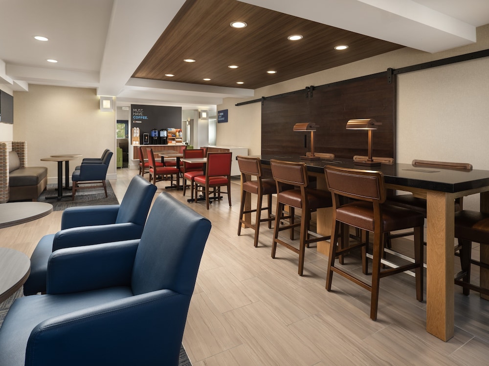 holiday inn express suites belmont by ihg
