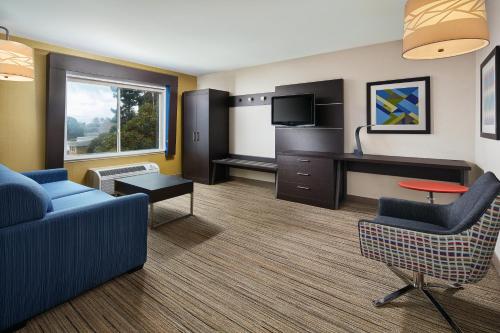 holiday inn express suites belmont by ihg