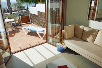 flamingo beach resort