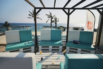 flamingo beach resort