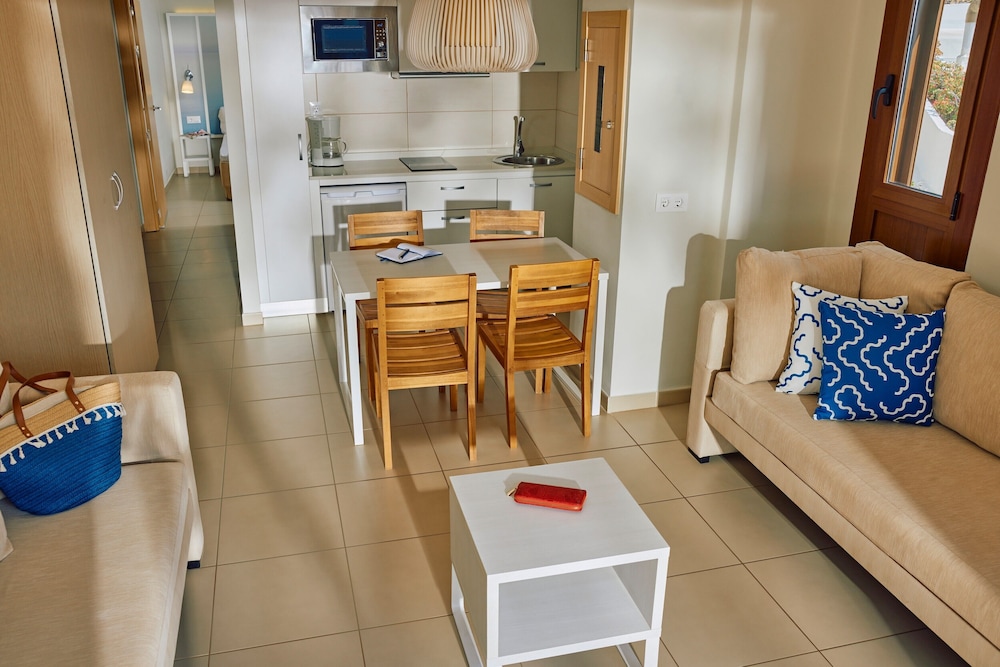 flamingo beach resort