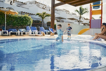 flamingo beach resort