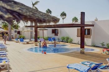 flamingo beach resort
