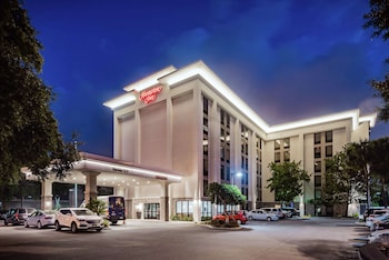 hampton inn tampa international airport westshore